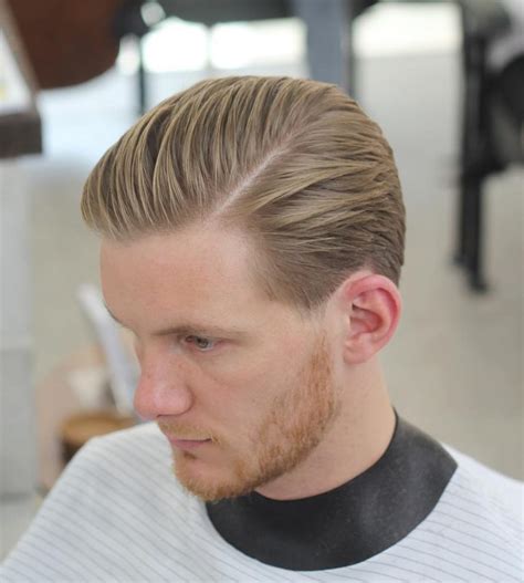 coupe cheveux raie coté homme|Hommes : Quelles coiffures avec une raie sur le côté